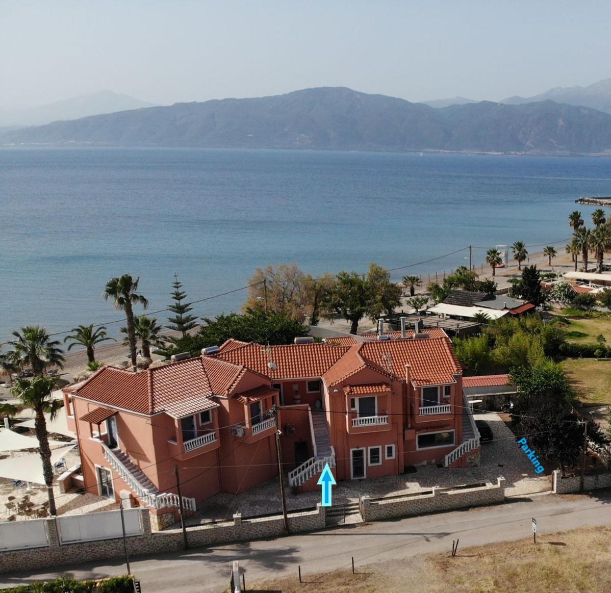 Ostraco Suite 2 Nafpaktos Eksteriør billede